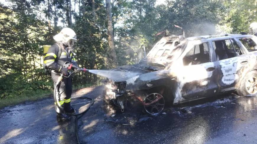 Fahrzeugbrand (B2) am Hals