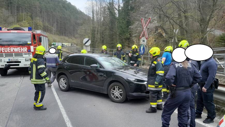 VERKEHRSUNFALL B21 BEI KILOMETER 22…