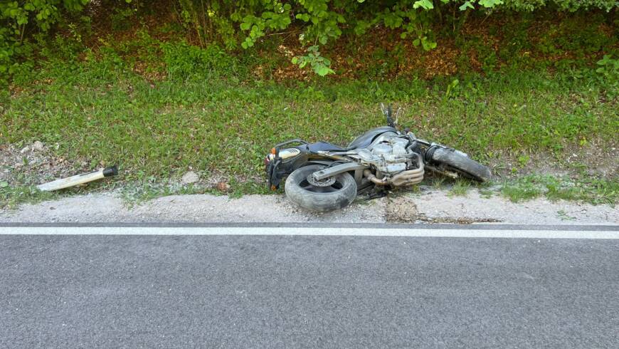 Motorradbergung mit Betriebsmittelaustritt