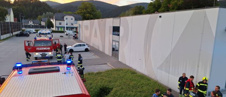 Brandverdacht – SPAR-Pernitz