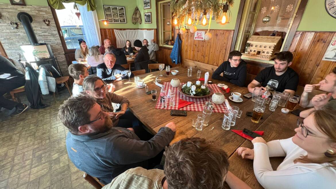 Weihnachtsfeier der FF Pernitz im Schutzhaus Waxeneck