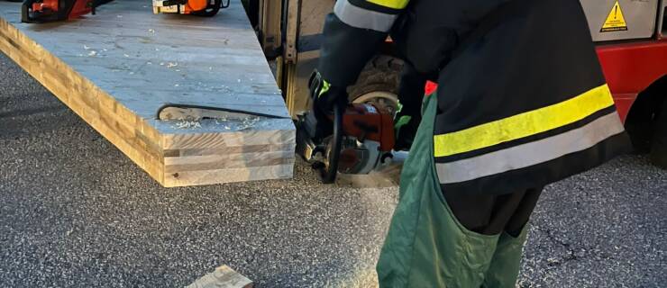 Übung – Umgang mit Motorkettensägen